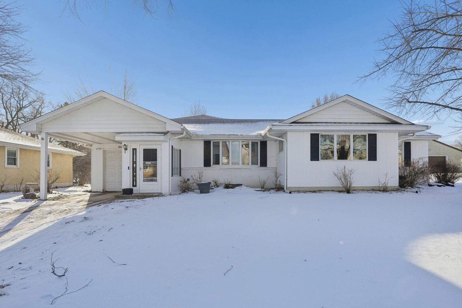 Property Photo:  272 Roma Avenue  MN 55113 