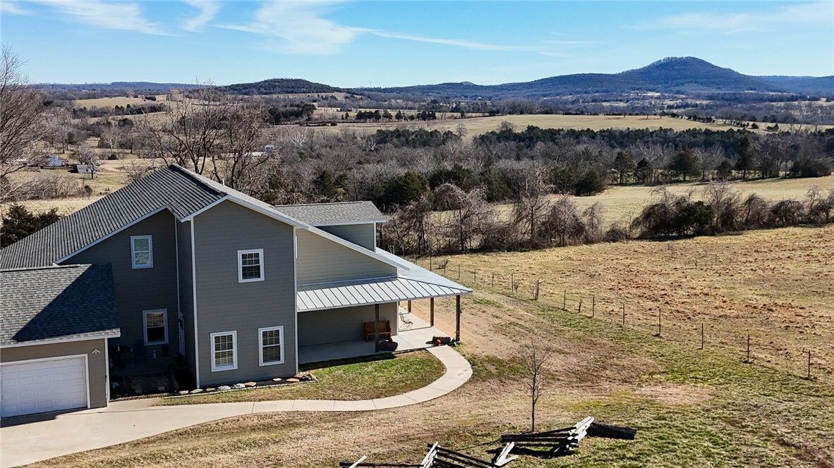 Property Photo:  1395 County Road 403  AR 72616 