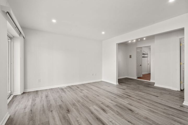 Property Photo:  12 Bayberry Dr 2  MA 02067 