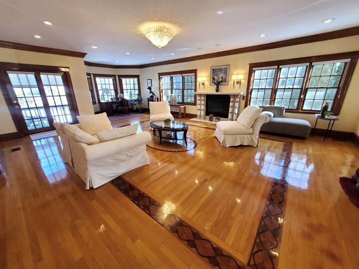 Property Photo:  72 Charlemont Street  MA 02461 