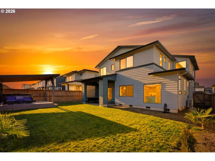 Property Photo:  4018 SE 77th Ave  OR 97123 