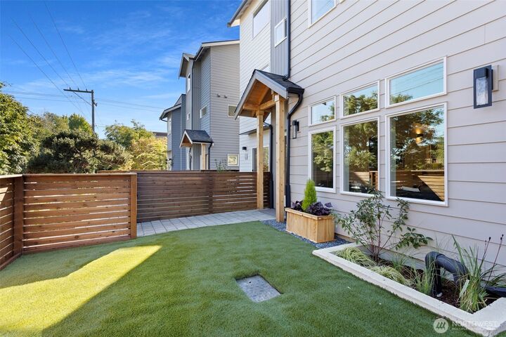 Property Photo:  8007  25th Avenue NW  WA 98117 