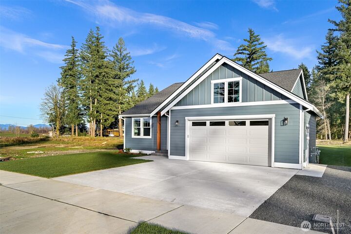 Property Photo: 1012 Night Hawk Way WA 98247