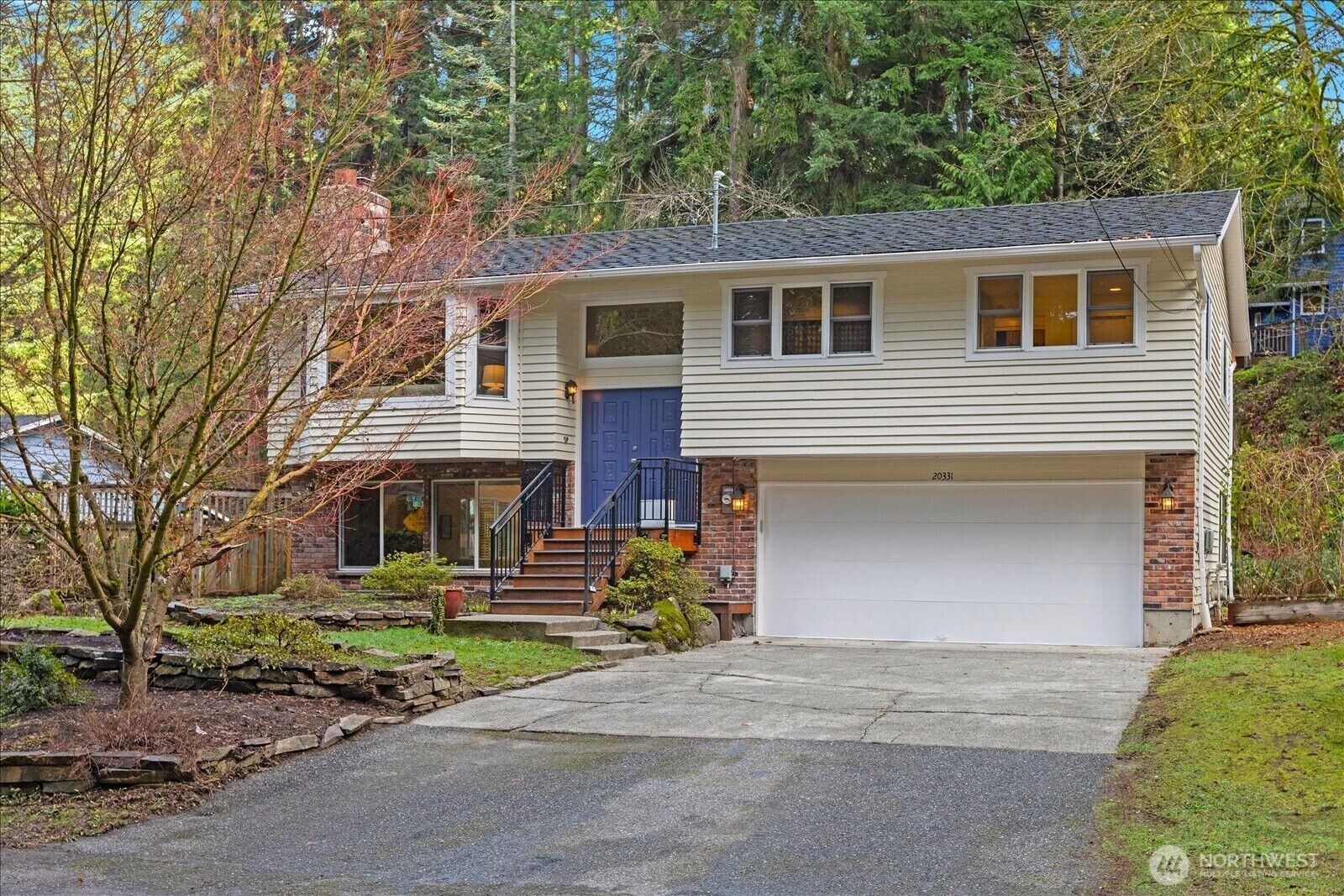 Property Photo: 20331 83rd Avenue W WA 98026