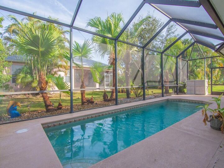 Property Photo:  4810 48th Avenue Avenue  FL 32967 