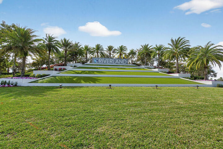 Property Photo:  11784 SW Sailfish Isles Way  FL 34987 