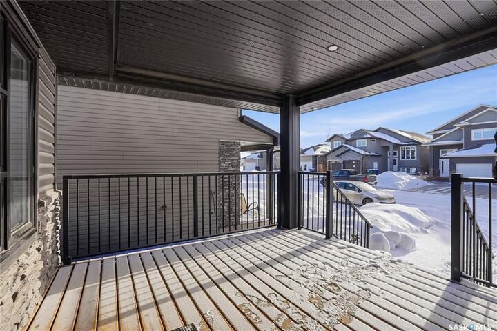 Property Photo:  230 Kloppenburg Way  SK S7W 0N6 