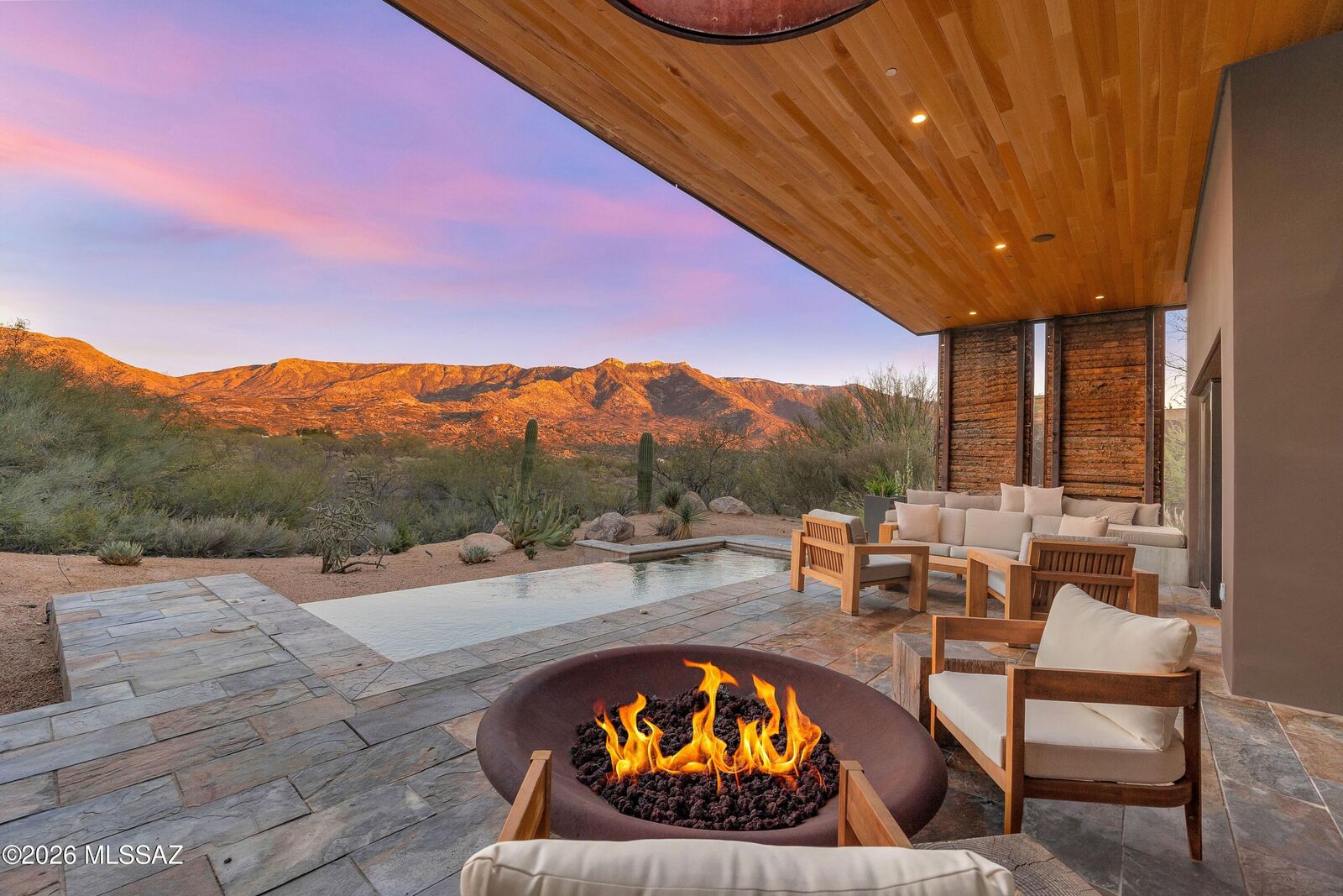 Property Photo:  5000 E Via Estancia Miraval 12  AZ 85739 