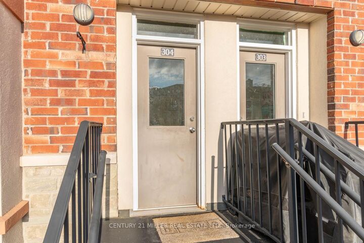 Photo de la propriété:  174 Bronte Street S 304  ON L9T 1Y8 