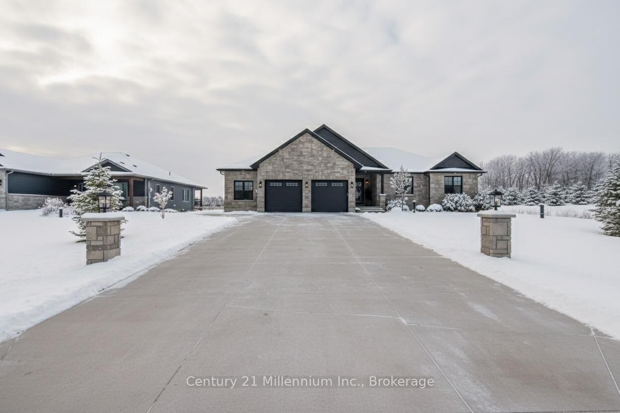 Photo de la propriété:  33 Nickason Drive  ON N0H 1A0 