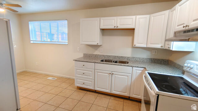 Property Photo: 2530 S Parkcrest Dr UT 84119