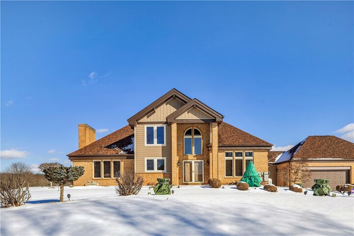 Property Photo:  204 S Links Avenue  PA 16001 