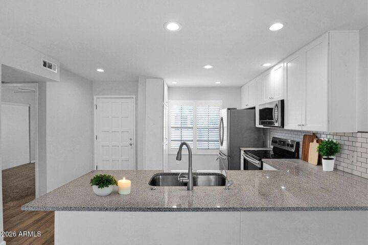 Property Photo:  508 S Palo Verde Way  AZ 85208 