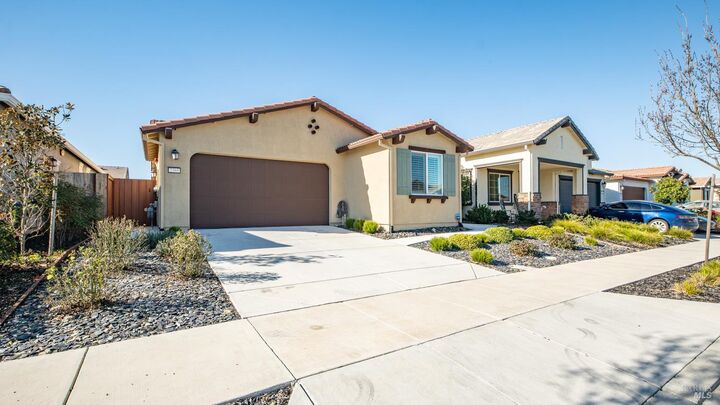 Property Photo:  2395 Front Porch Lane  CA 94571 