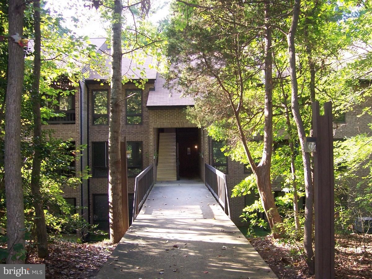 Property Photo: 23311 Sugar Maple Court 4B (816) MD 20619