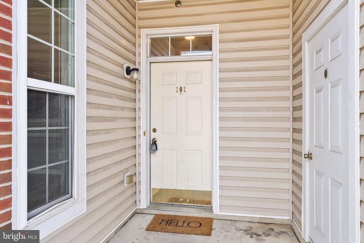 Property Photo:  2805 Forest Drive 2-101  MD 20747 