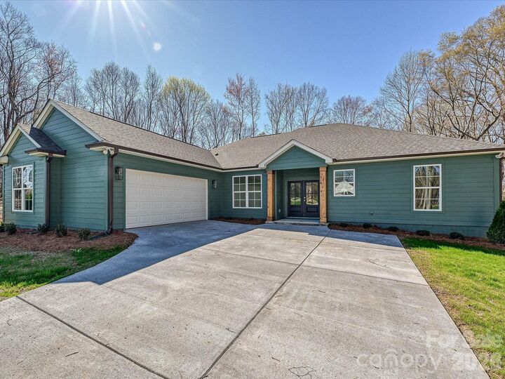 Property Photo:  3003 Buffet Lane  NC 28110 