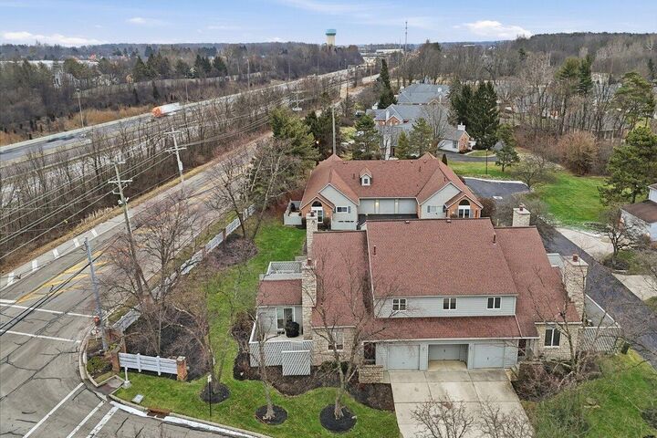 Property Photo:  5040 Blendon Pond Drive  OH 43081 