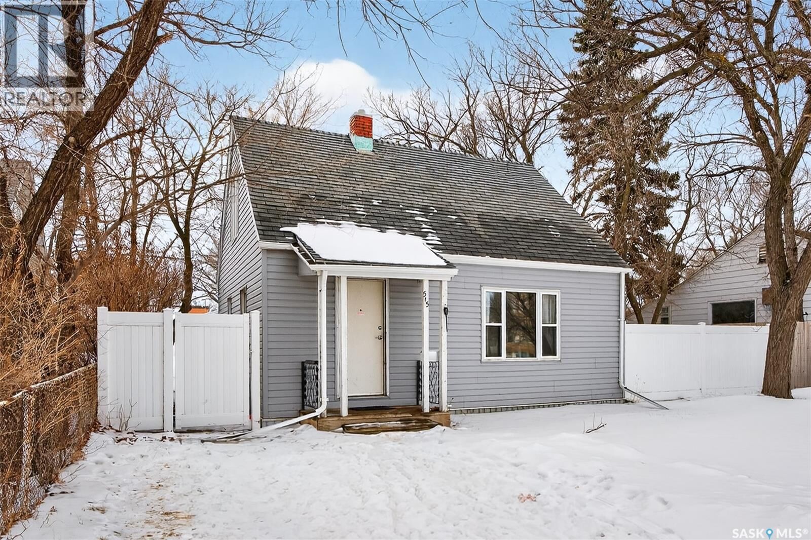 Property Photo:  515 Coteau Street W  SK S6H 5E3 