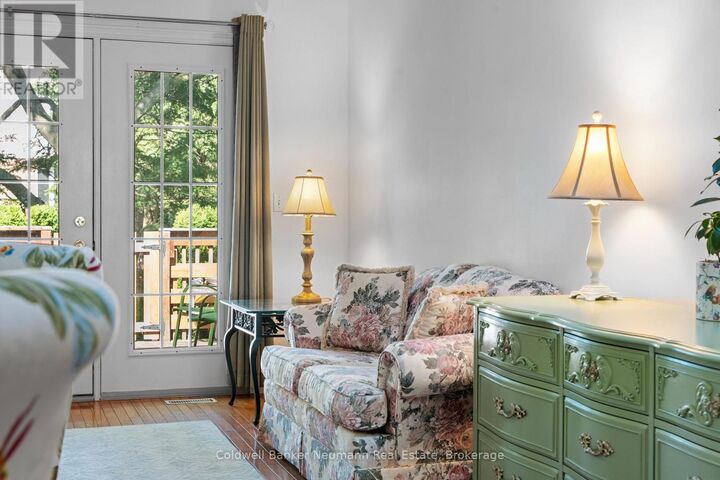 Property Photo:  15 Westwind Circle  ON N1G 4Z4 