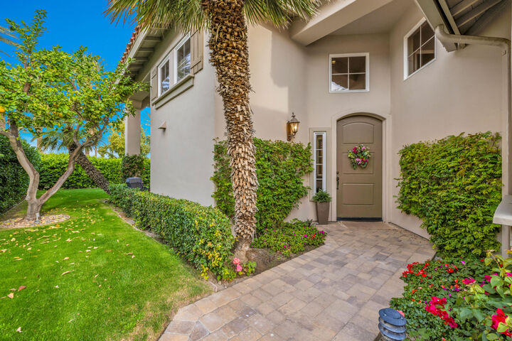 Property Photo:  48055 Vía Vallarta  CA 92253 