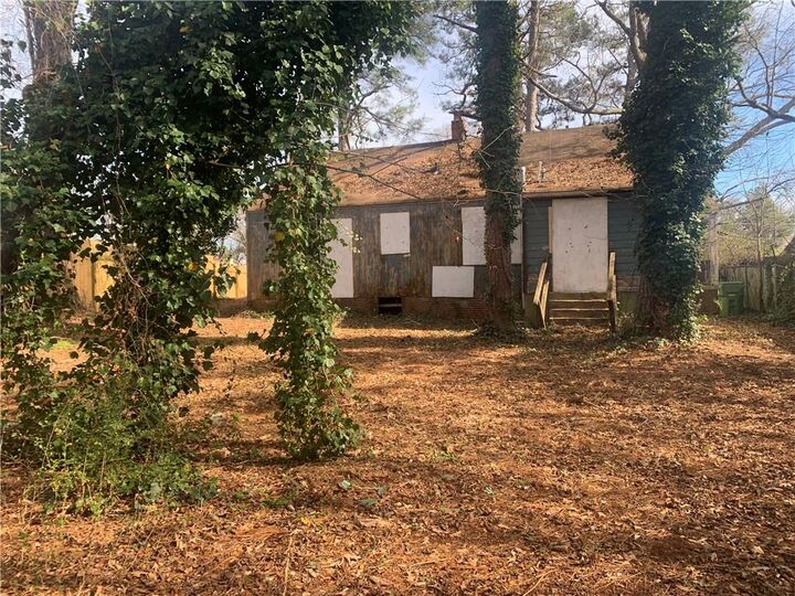 Property Photo:  1817 Ellington  GA 30032 