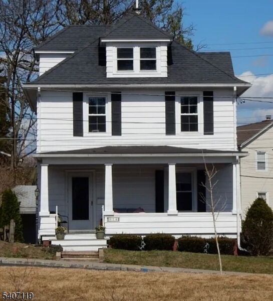 Property Photo:  14 Oak Ln  NJ 07885 