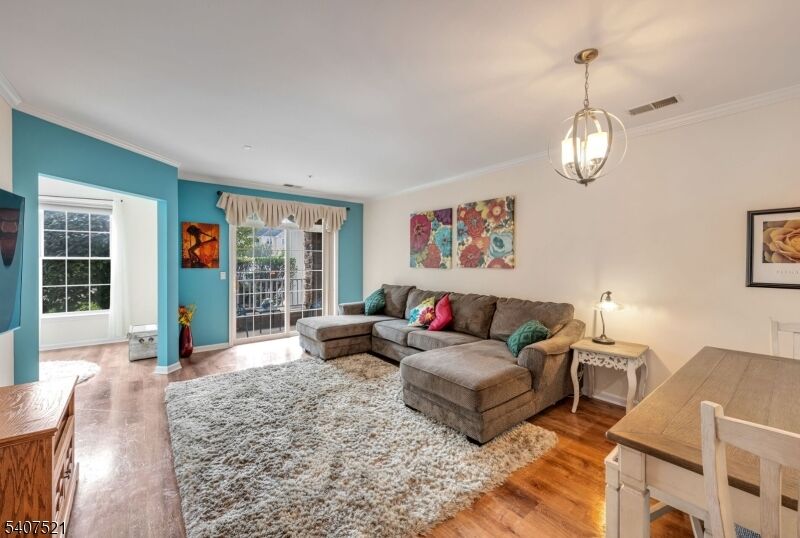 Property Photo:  1129 Hamilton Dr 1129  NJ 07866 