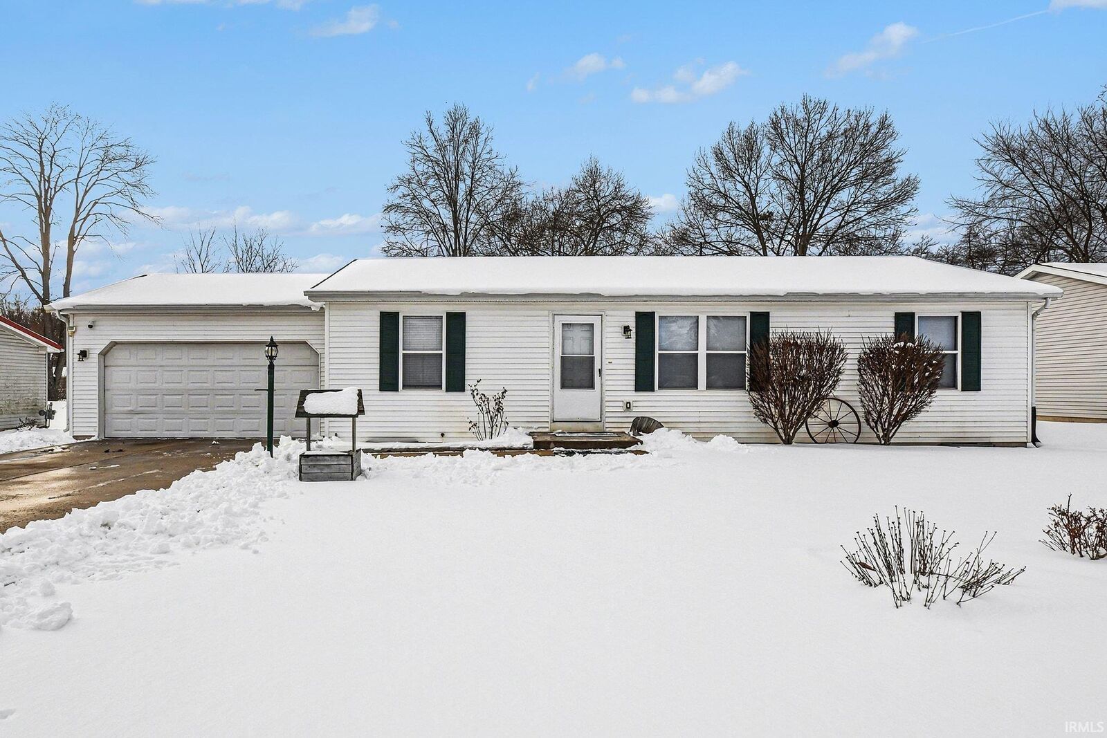 Property Photo: 51657 County Road 109 IN 46514