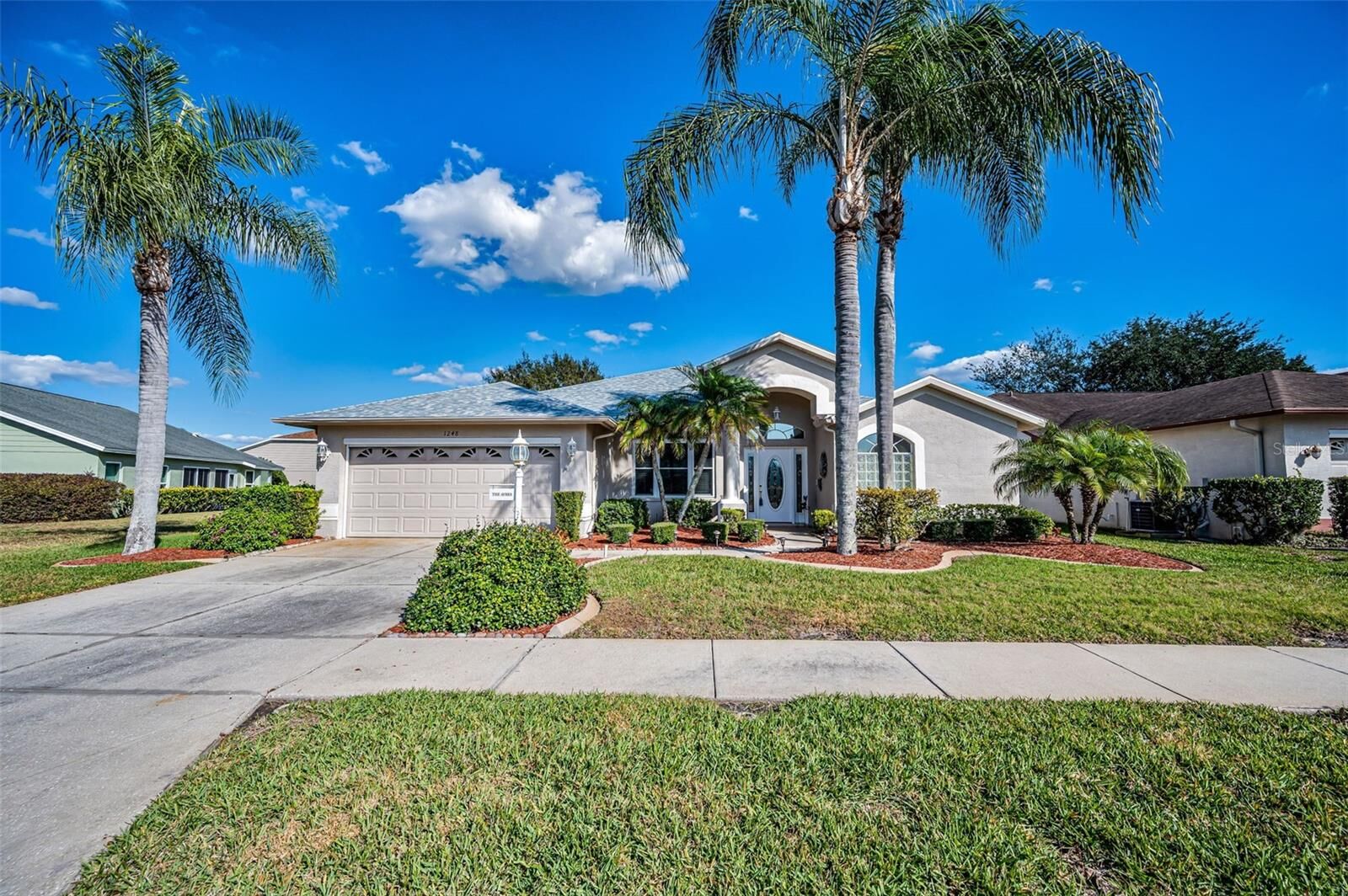 Property Photo:  1248 Ashbourne Circle  FL 34655 