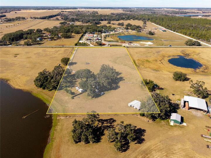 Property Photo:  9504 Fort King Road  FL 33525 