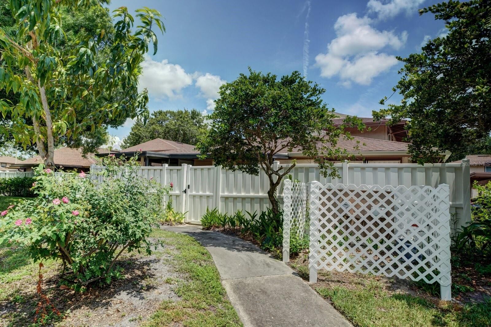 Property Photo:  7223 San Luis Court  FL 33634 