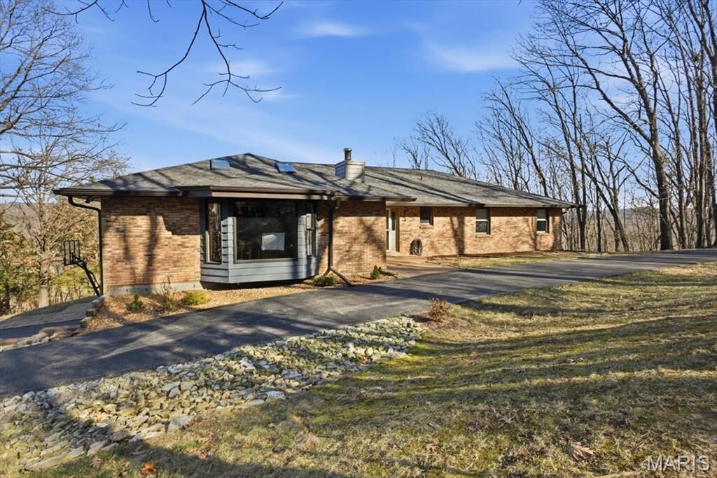 Property Photo: 9 N Trail Drive MO 63025