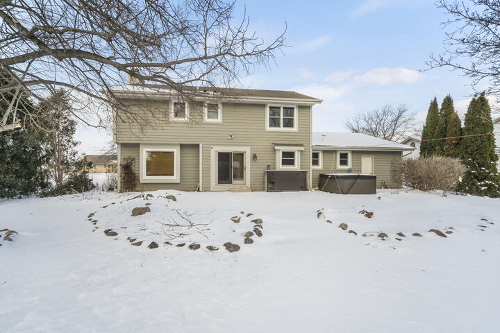Property Photo: 683 Fox Run Dr WI 53080