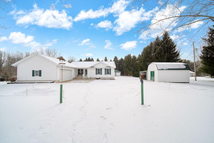 Property Photo: 6117 Kennedy Road MI 49259