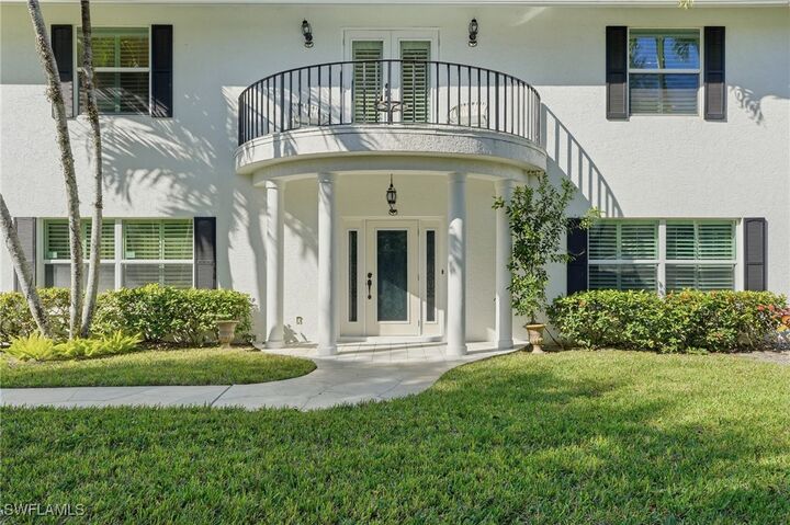 Property Photo: 7395 Stonegate Drive FL 34109