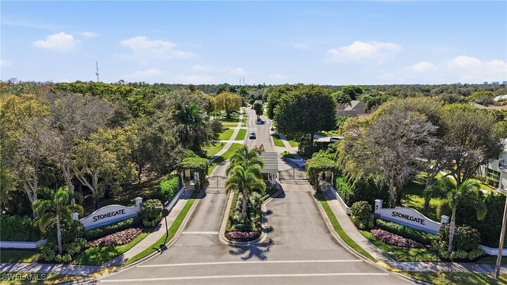 Property Photo:  7395 Stonegate Drive  FL 34109 