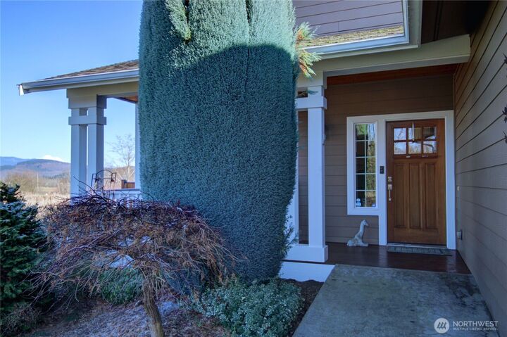 Property Photo: 1516 N 43rd Place WA 98273