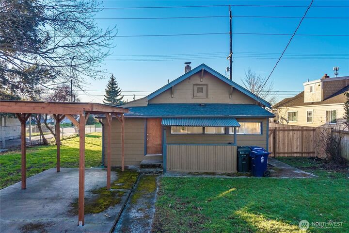 Property Photo: 7007 S Puget Sound Avenue WA 98409