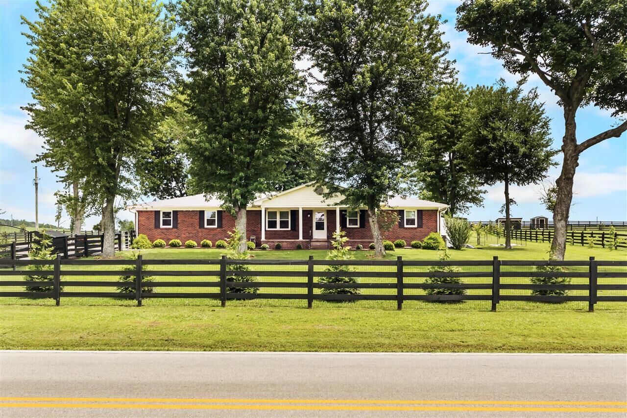 Property Photo: 5380 Tompkinsville Road KY 42141
