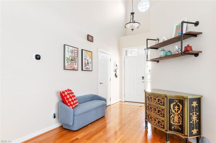 Property Photo:  5309 Queen Bishop Ln  VA 23185 