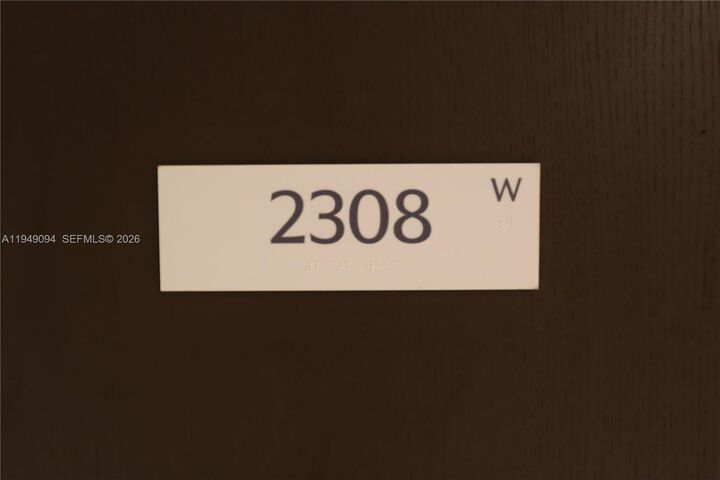 Property Photo:  300 Biscayne Blvd Way 2308W  FL 33131 