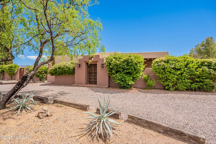 Property Photo:  32 Circulo De Prado  AZ 85646 