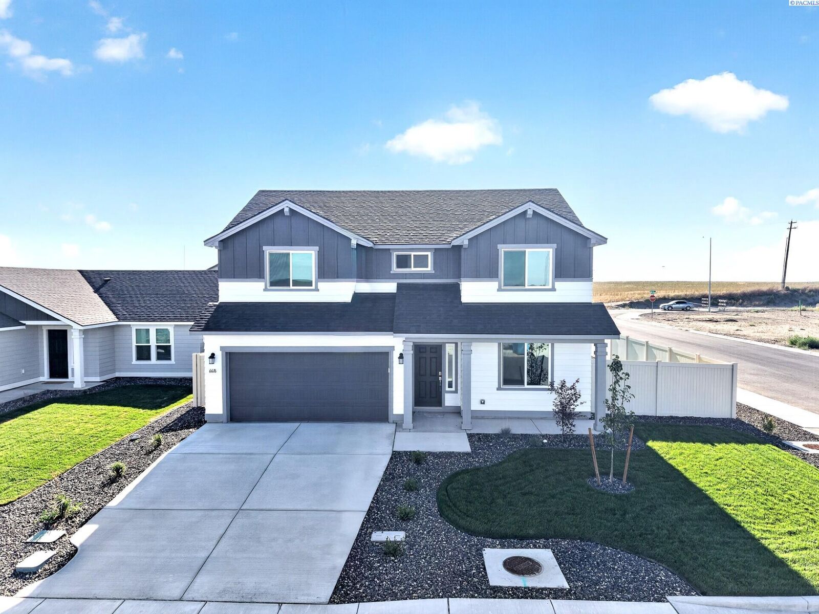 Property Photo:  6616 Desert Ridge Ln.  WA 99301 