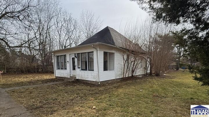 Property Photo:  2031 5th Avenue  IN 47807 