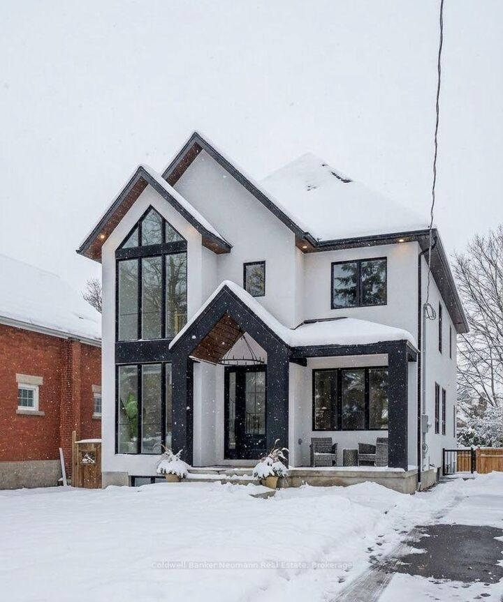 Property Photo:  126 Oxford Street  ON N1H 2M7 