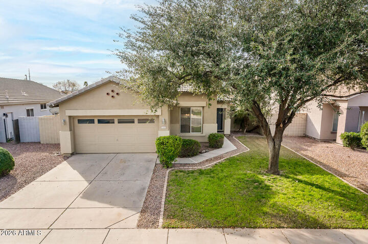 Property Photo:  3725 E Woodside Way  AZ 85297 