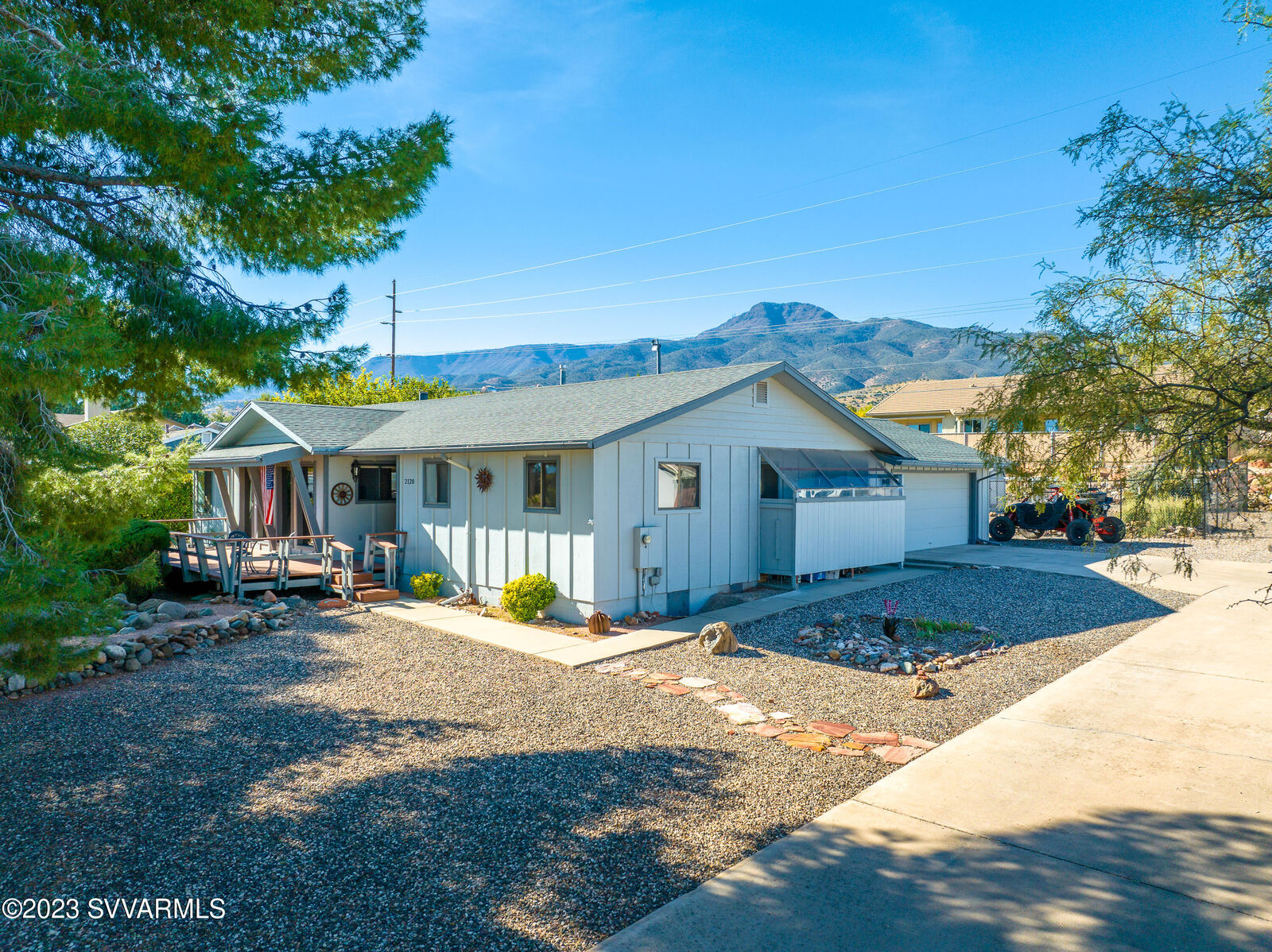 Property Photo: 2120 Sky Drive AZ 86324
