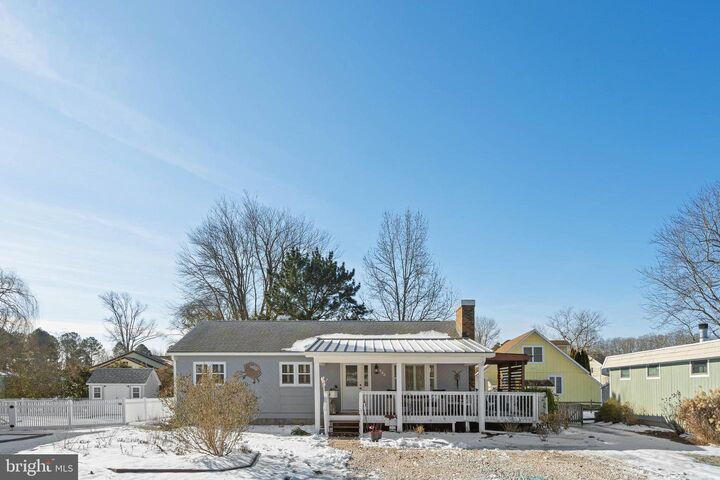 Property Photo:  733 Fenwood Circle  DE 19930 