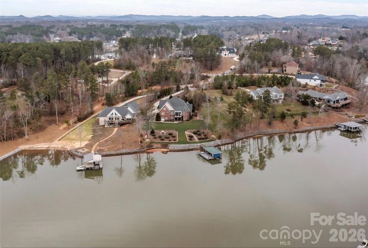 Property Photo:  5231 Peninsula Drive  NC 28630 